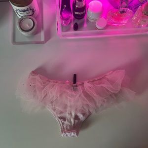 Victoria’s Secret Pink baby pink tulle thong panty with pink silk SZ Small NWT